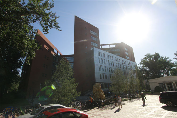 清华第六讲授楼